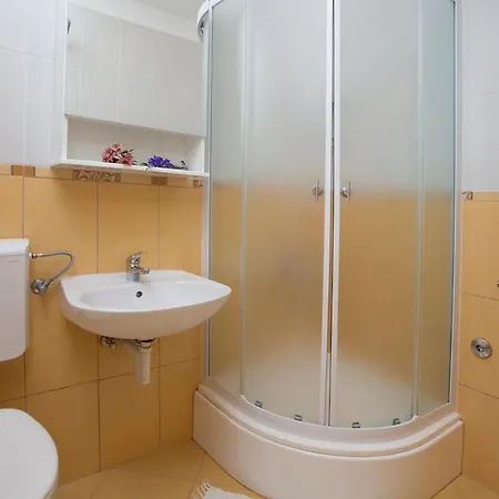 Ana Apartman